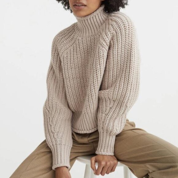 Cream Knit Turtleneck Sweater, H&M, Size Small, Cozy, Chunky, High-Neck, Ribbed - Picture 7 of 10